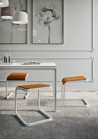 Taburete C-Stool Grafito Tapizado B01/015