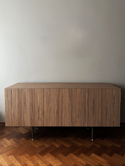 Aparador Bloom Enchapado Madera 3 Puertas